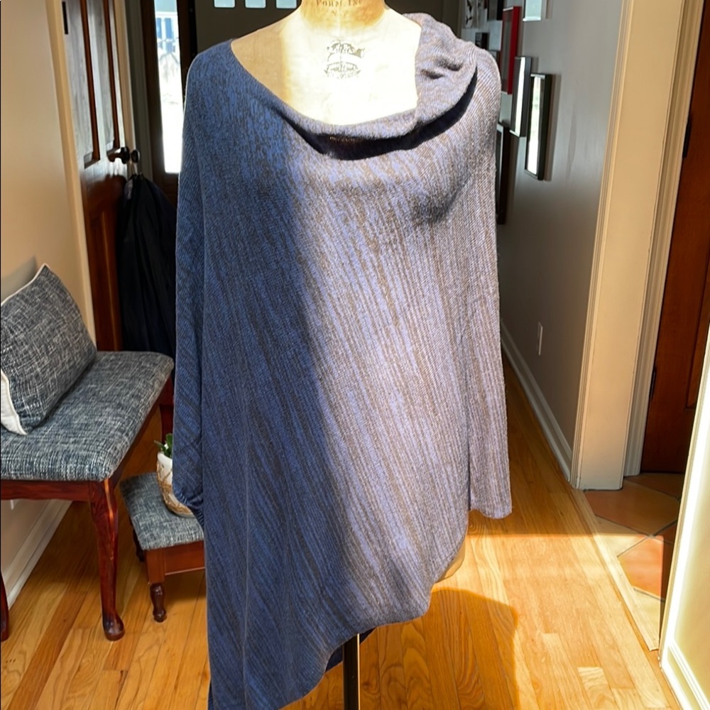 Elegant Blue Women's Sweater